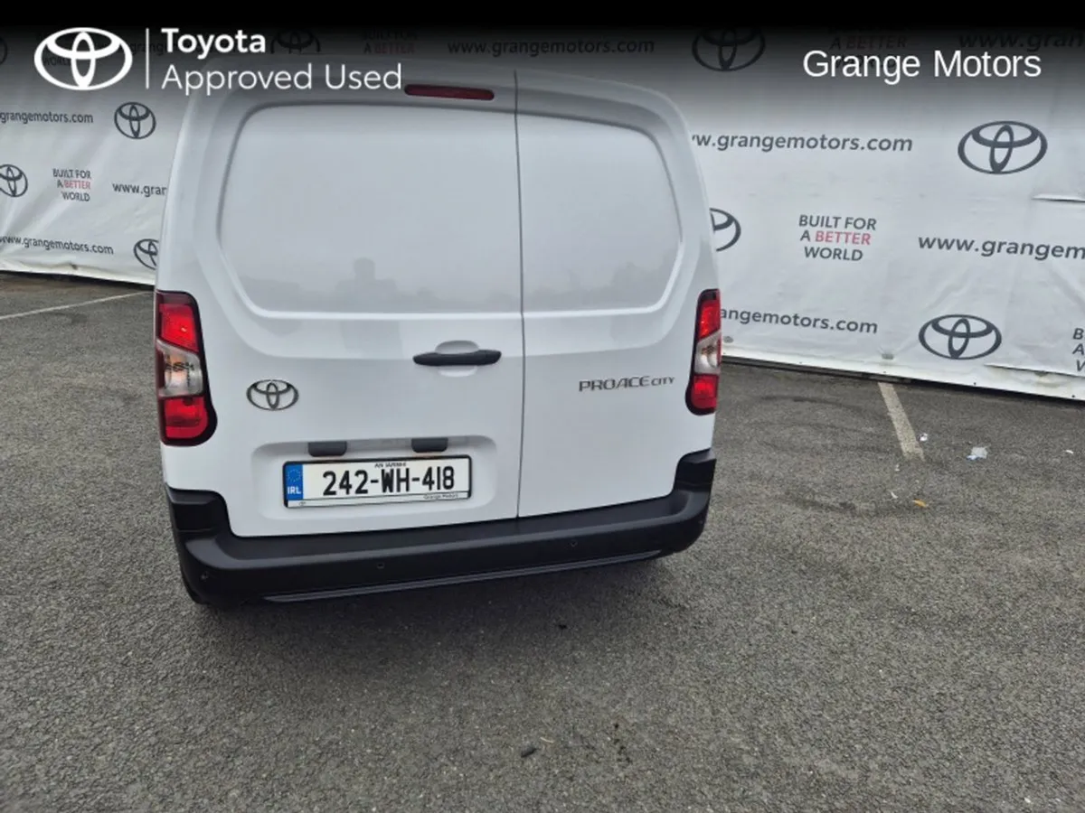 Toyota Proace 1.5 GX SWB 650KG DEMO Model - Image 4