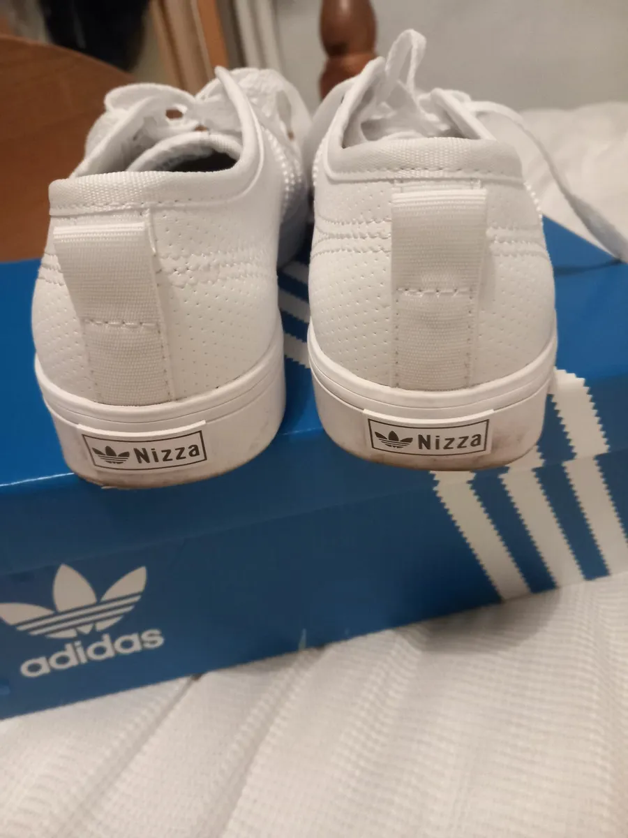 Addidas Nizza Trainers Size 4 - Image 4