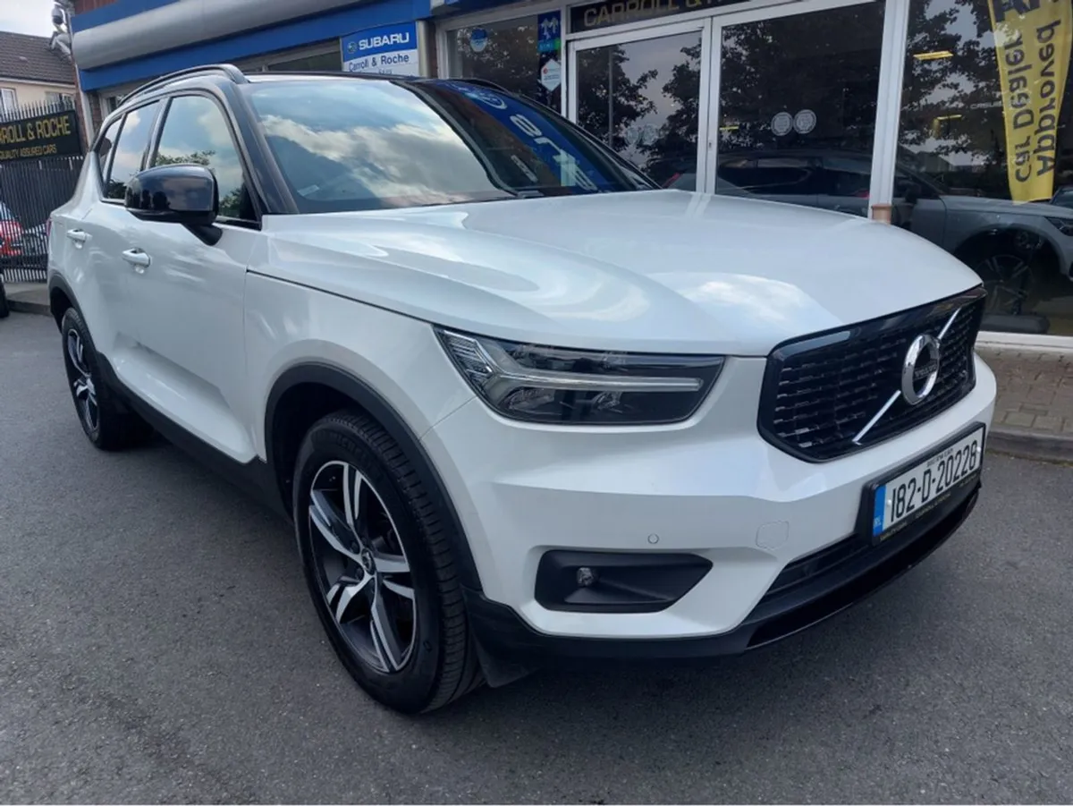 Volvo XC40 T4 R-design Stunning SUV in White Blac - Image 3