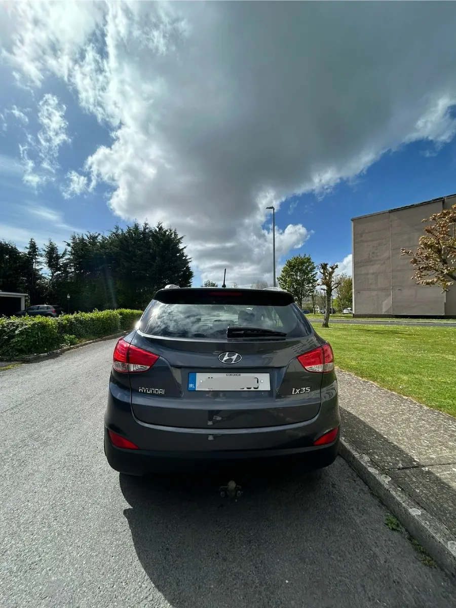 Hyundai iX35 1.7 CRDi 2011 SUV - Image 2