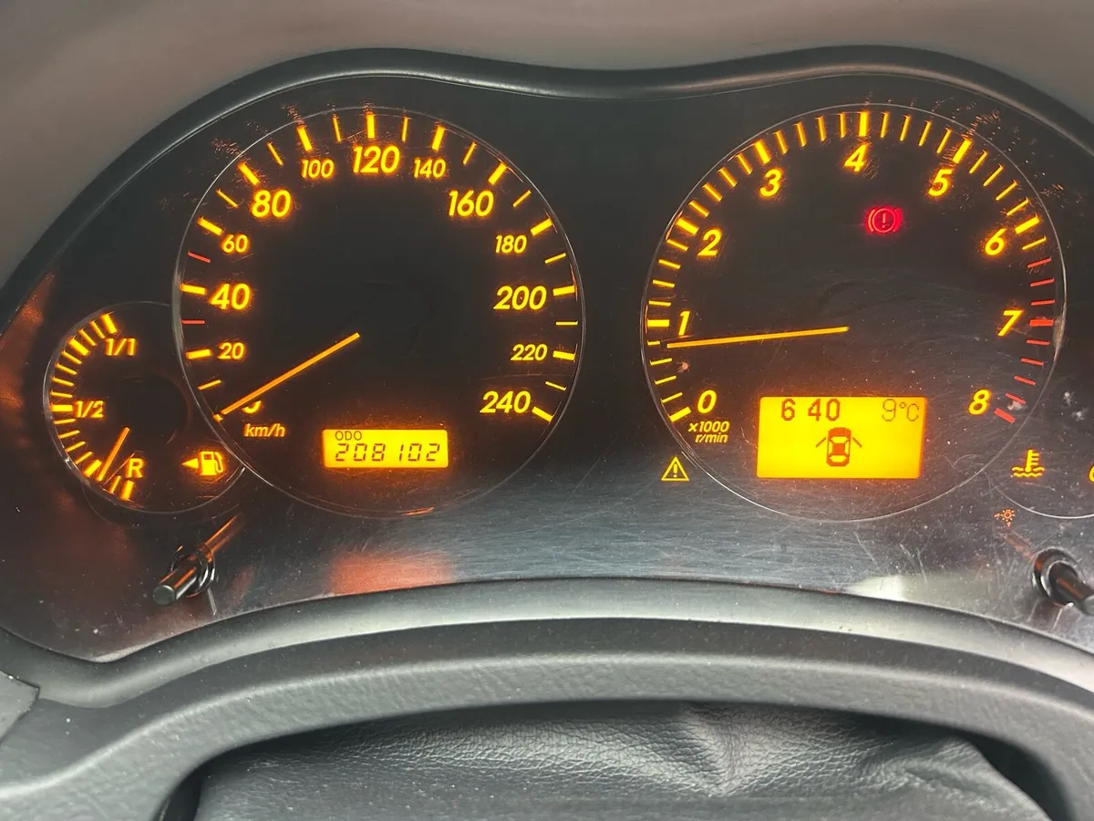 Toyota avensis - Image 1