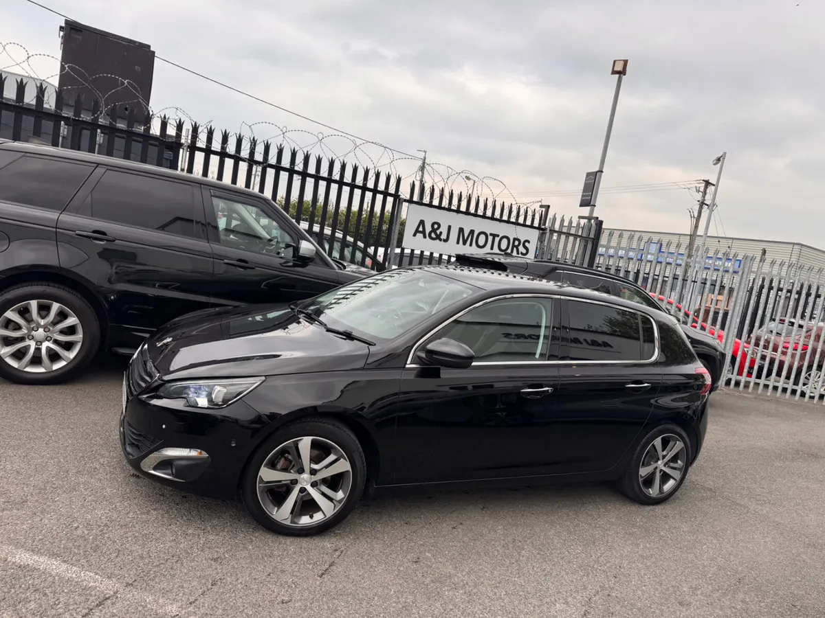 15 PEUGEOT 308 Glass Roof Automatic - Image 3