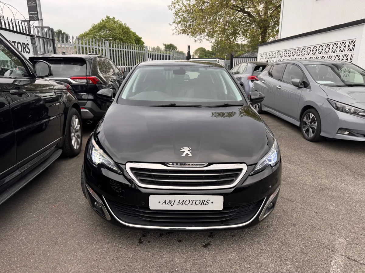 15 PEUGEOT 308 Glass Roof Automatic - Image 4
