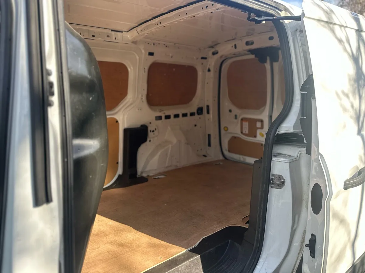 Ford Connect van 2 Seater / €7950 - Image 4