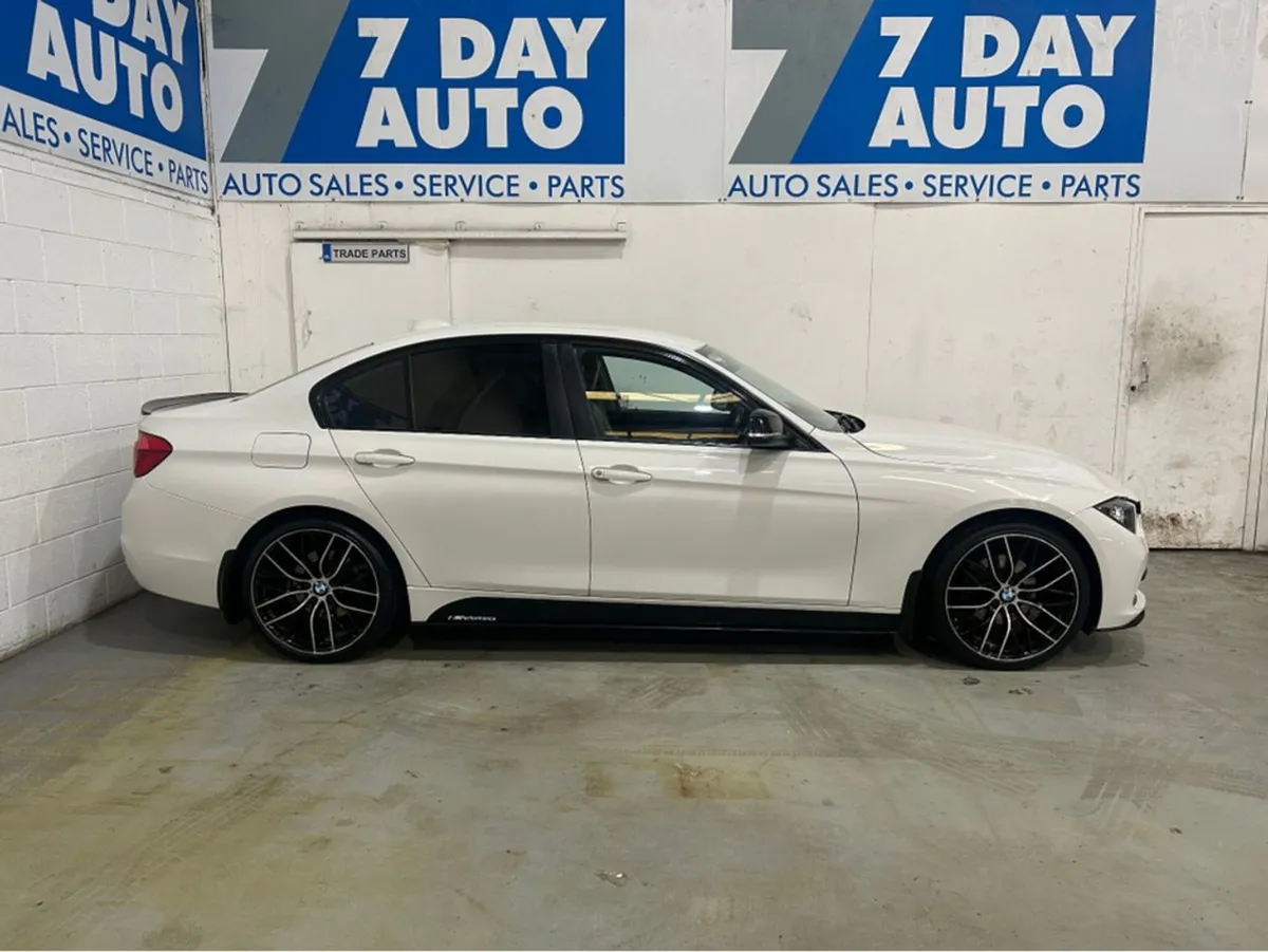 BMW 3 Series F30 D Efficiency Dynamics Plus 4DR - Image 3