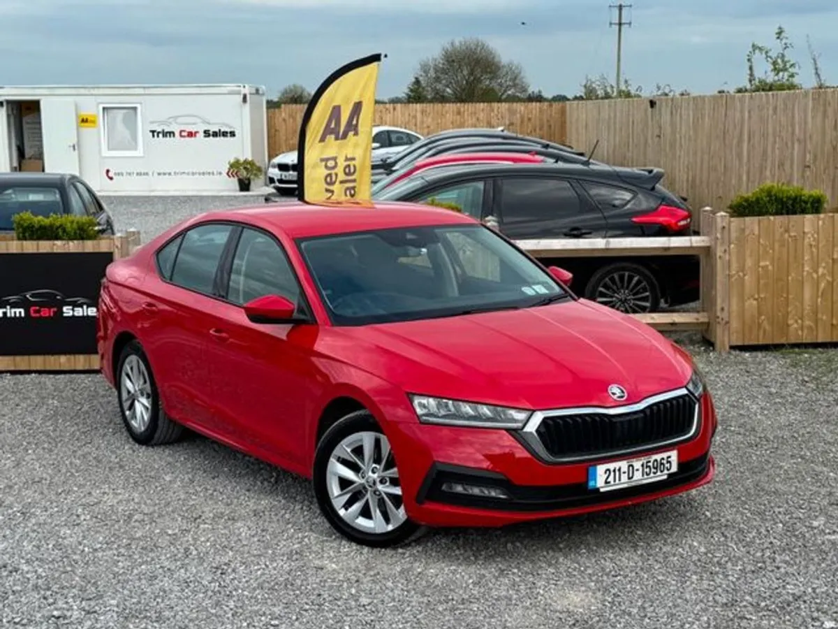 Skoda Octavia AMB 2.0tdi 115HP 5DR - Image 2