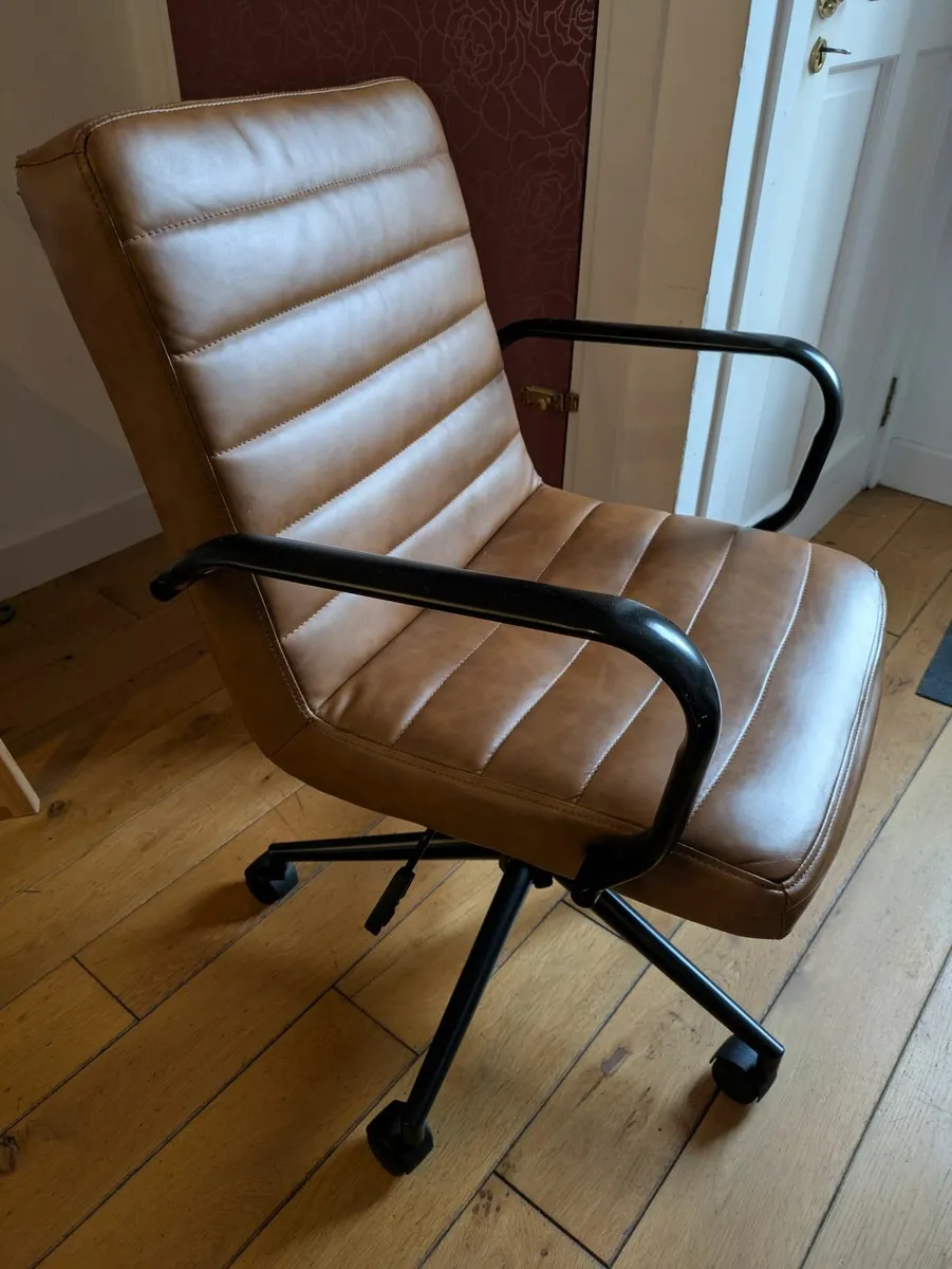 Office Chair - Image 1