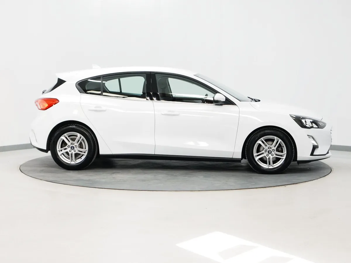 *124* 2020 Ford Focus 1.5TDCI ZETEC - Image 2
