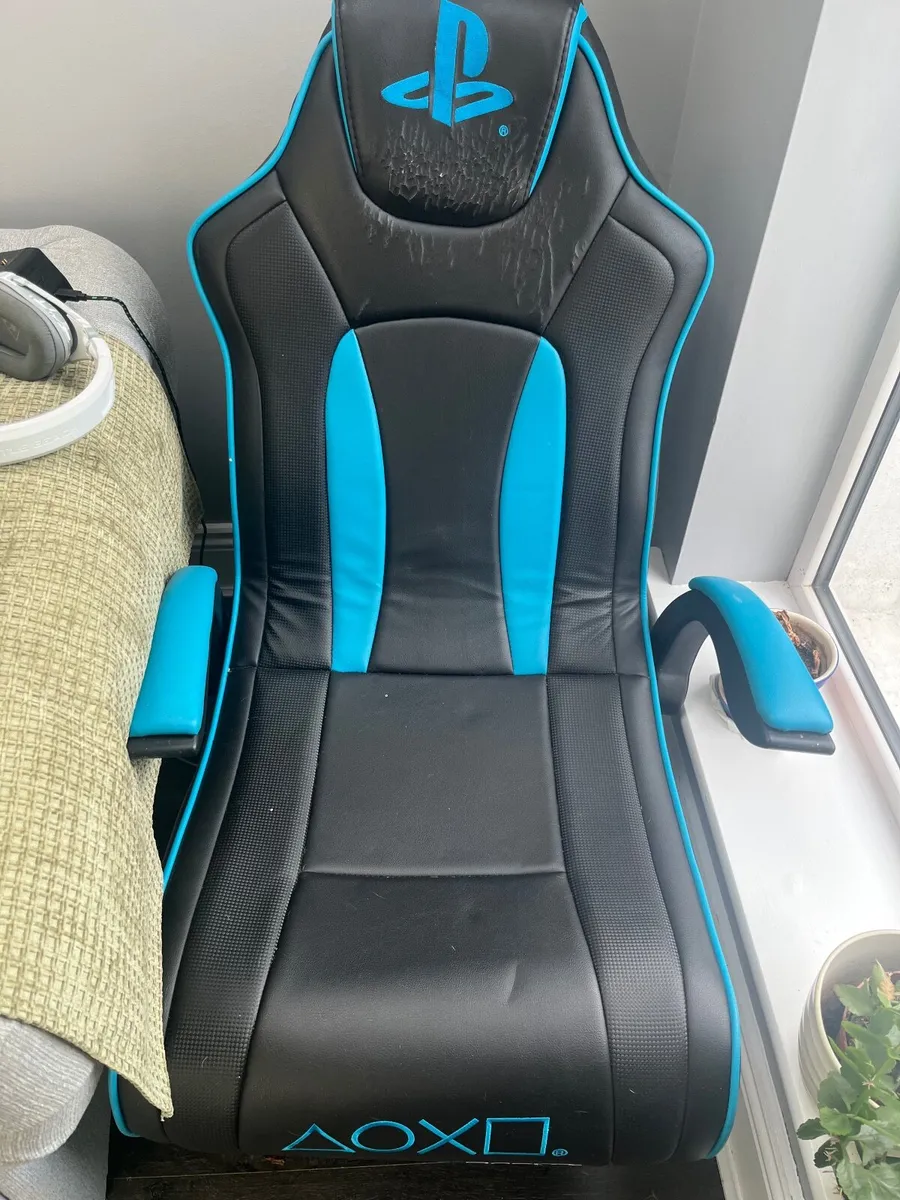 Gaming chair