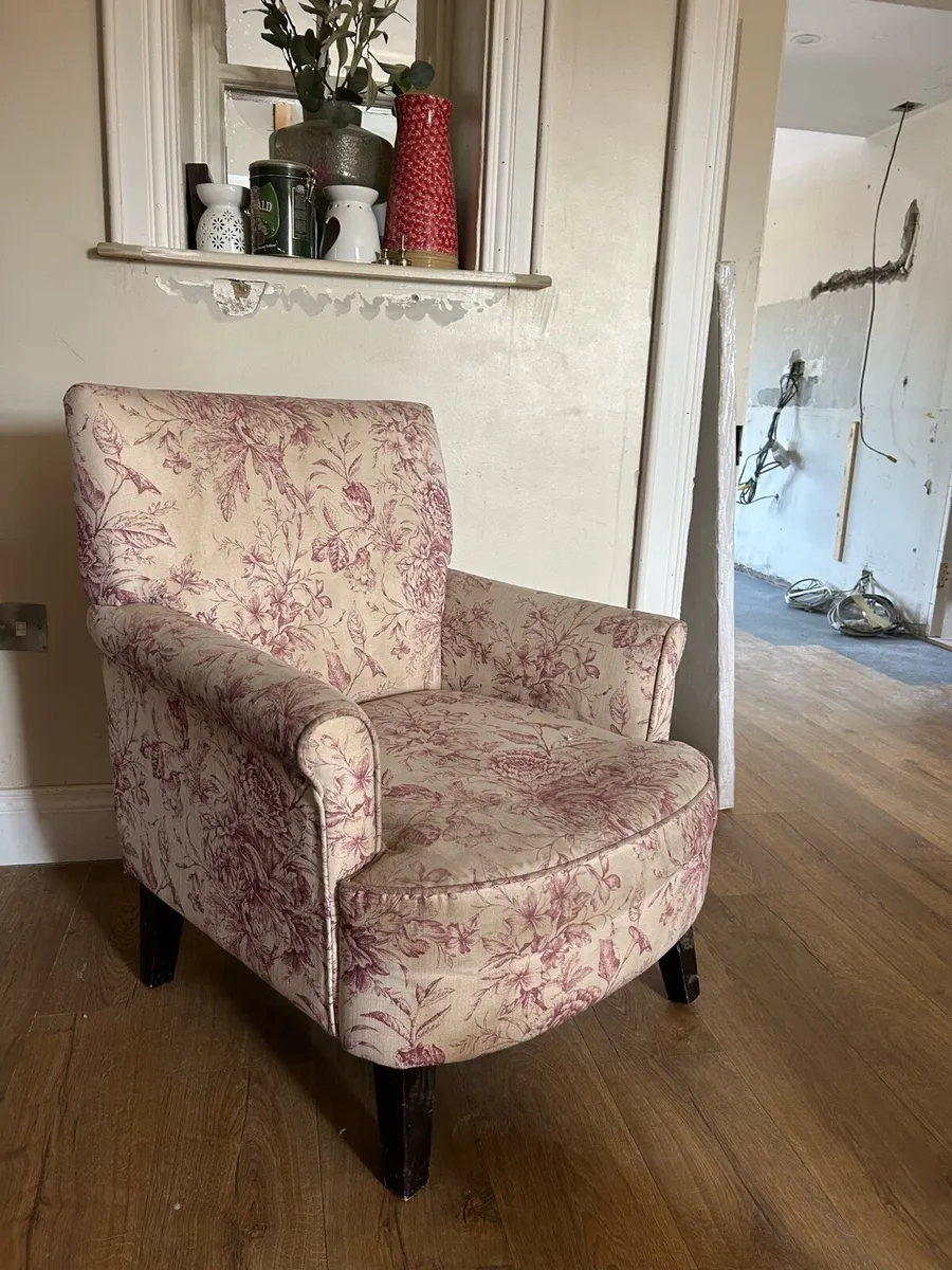 Laura Ashley sofa - Image 3