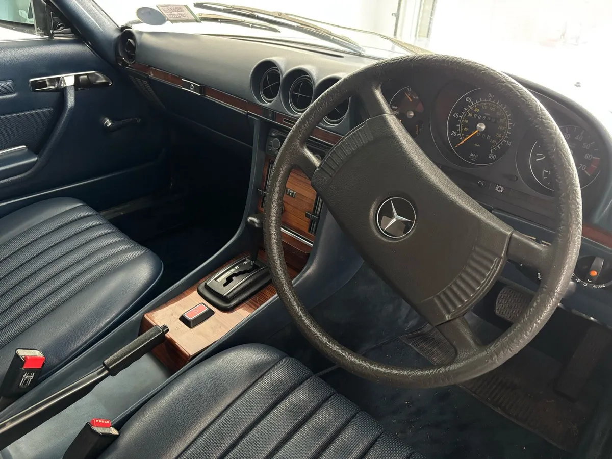 Mercedes 350 SL convertible, Auto, Power steering - Image 4