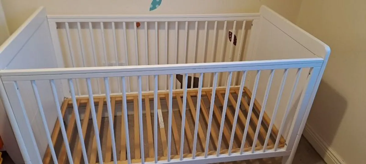 Mamas and Papas Coastline Cot Bed.  e79 or near offer - Image 1
