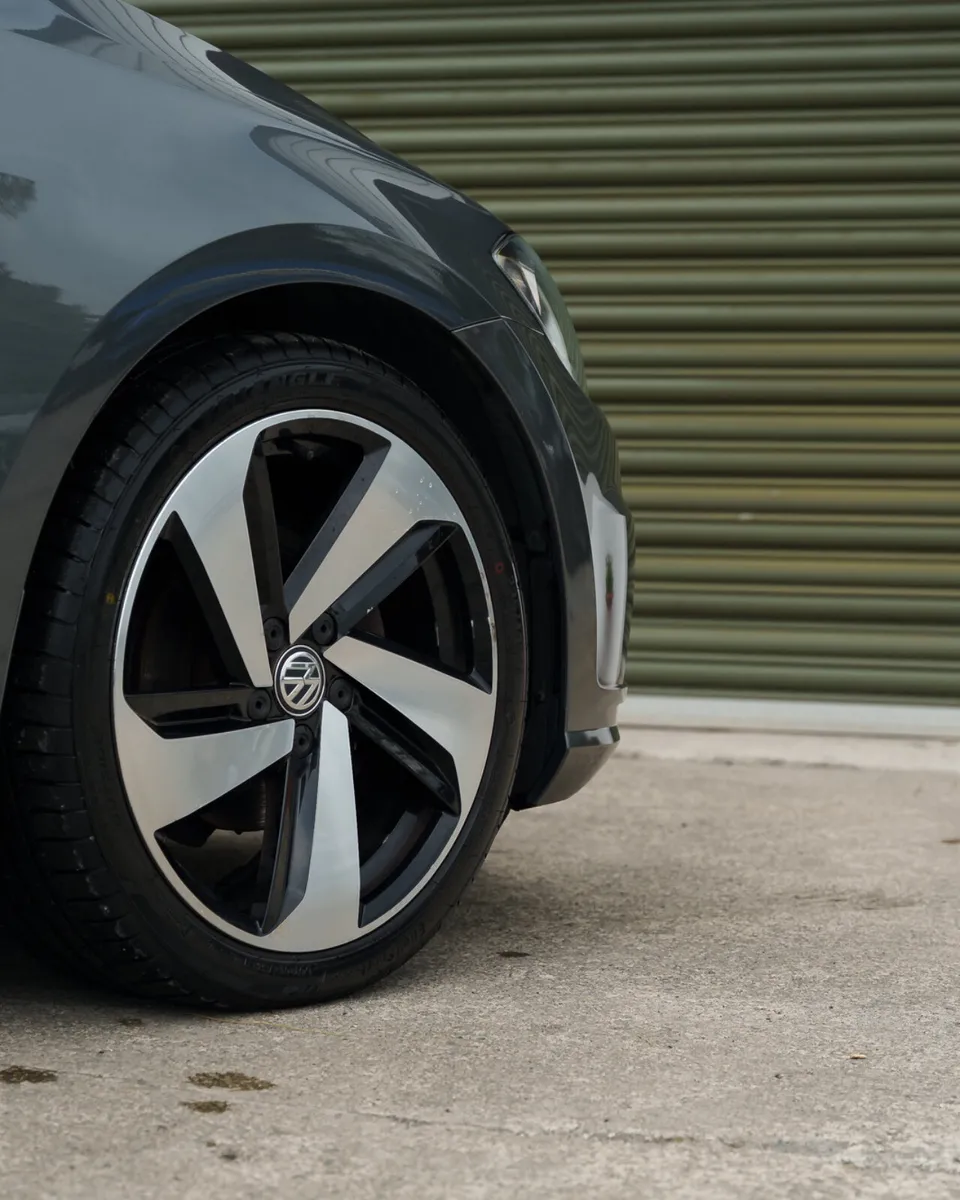 Volkswagen Golf Highline Irish Car - Image 2