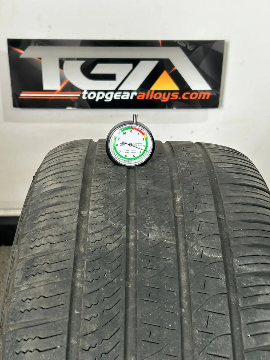 22" Genuine RANGE ROVER VELAR Alloy Wheels & Tyres - Image 3
