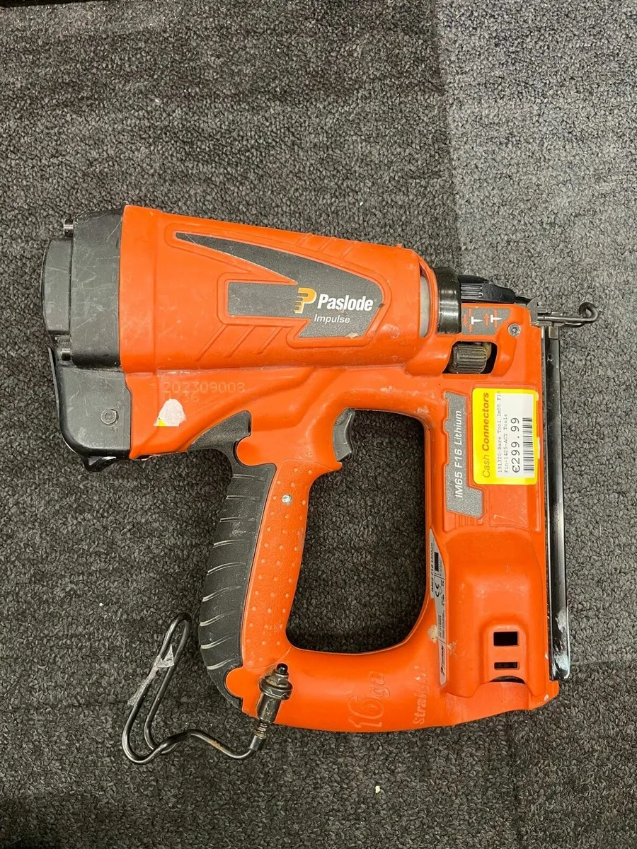 Paslode IM65 F16 lithium battery Nail Gun 2nd Fix - Image 1