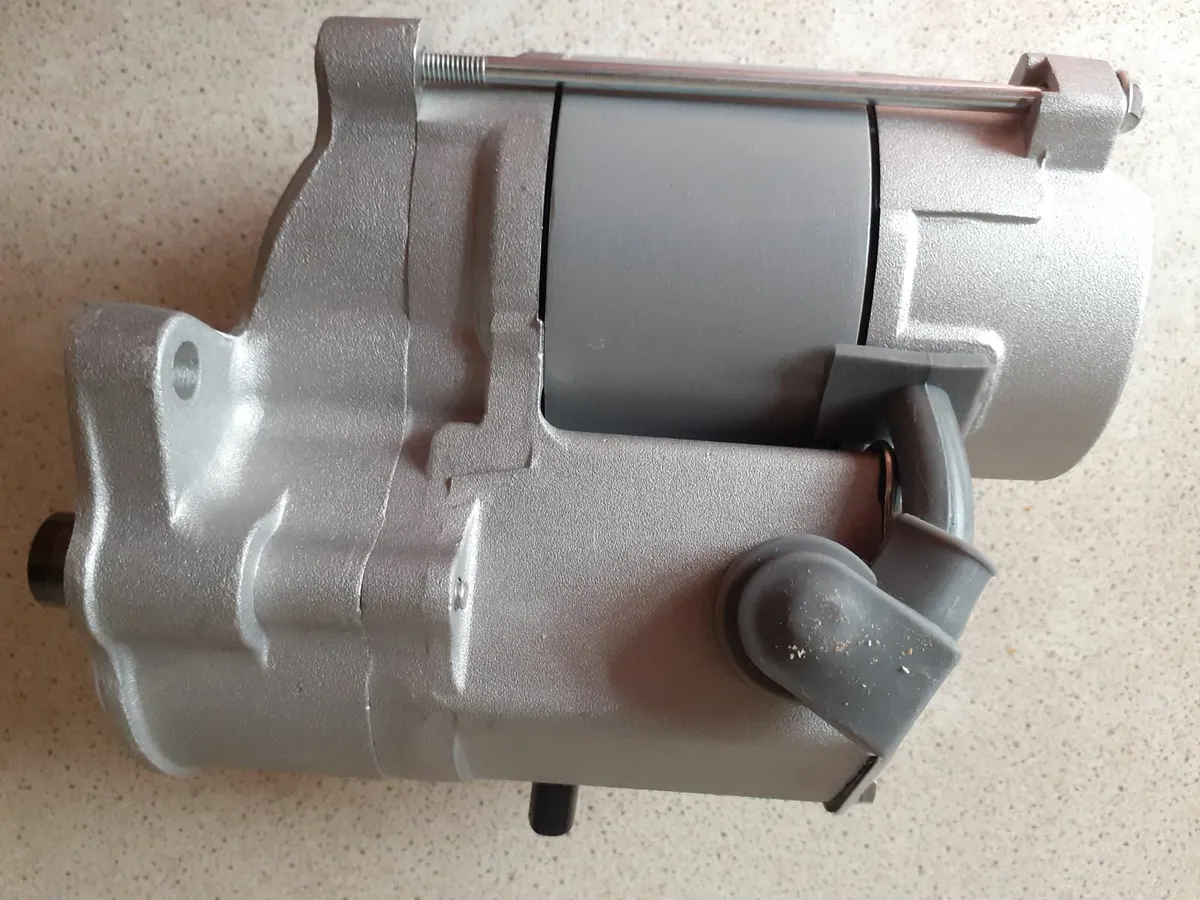 Starter for Kubota ride on mower 3 cylinder engine - Image 3