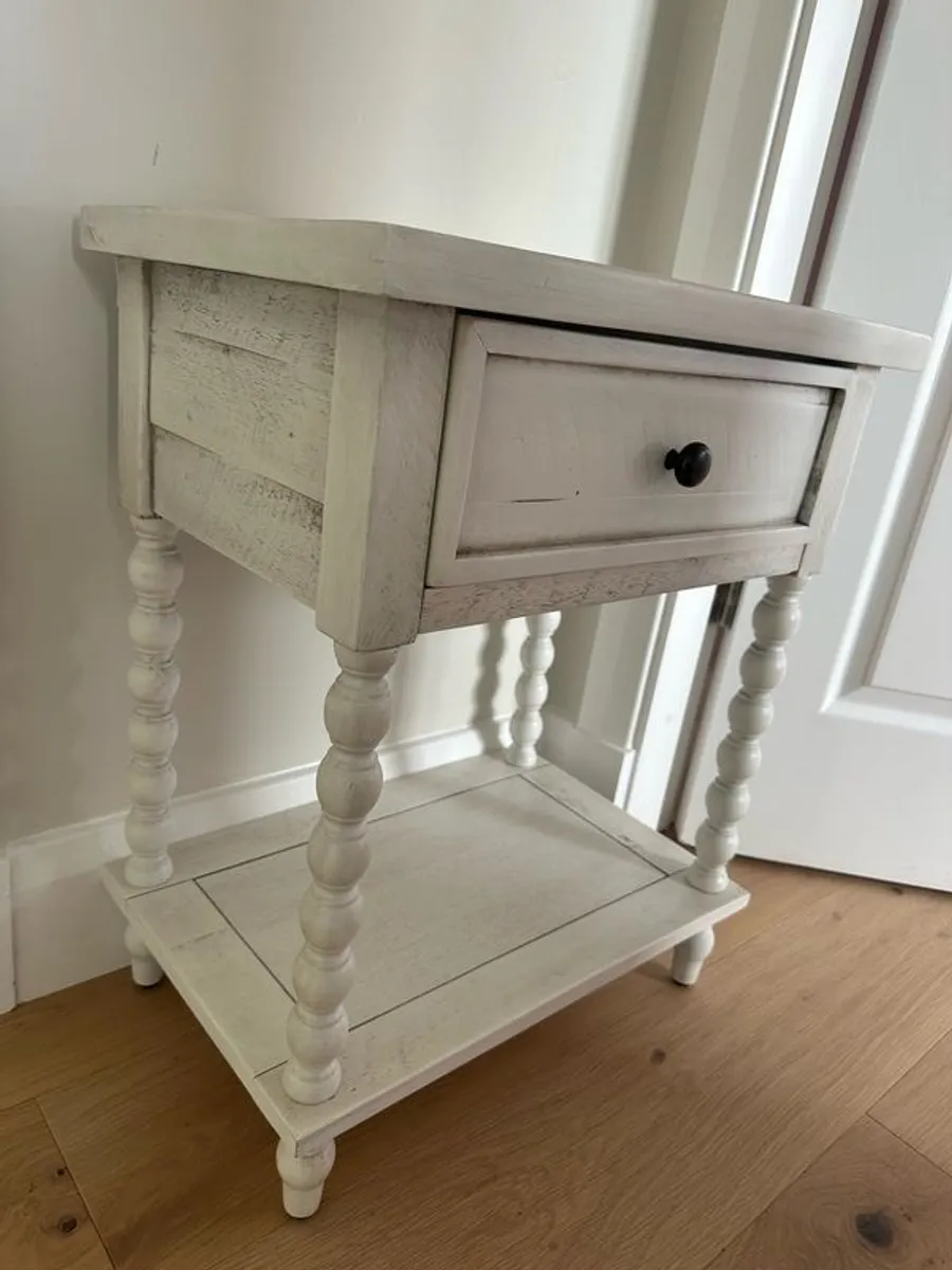 Side table / locker - Image 2