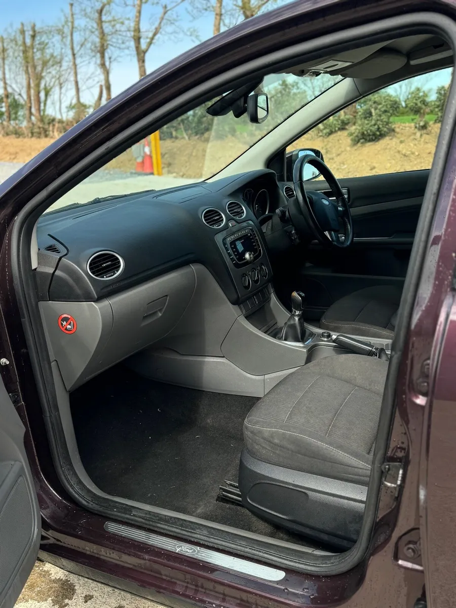 Ford focus **low milage** - Image 2