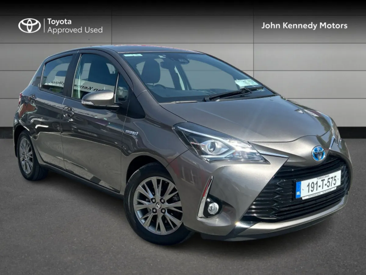 Toyota Yaris HYBRID 5DR LUNA - Image 1