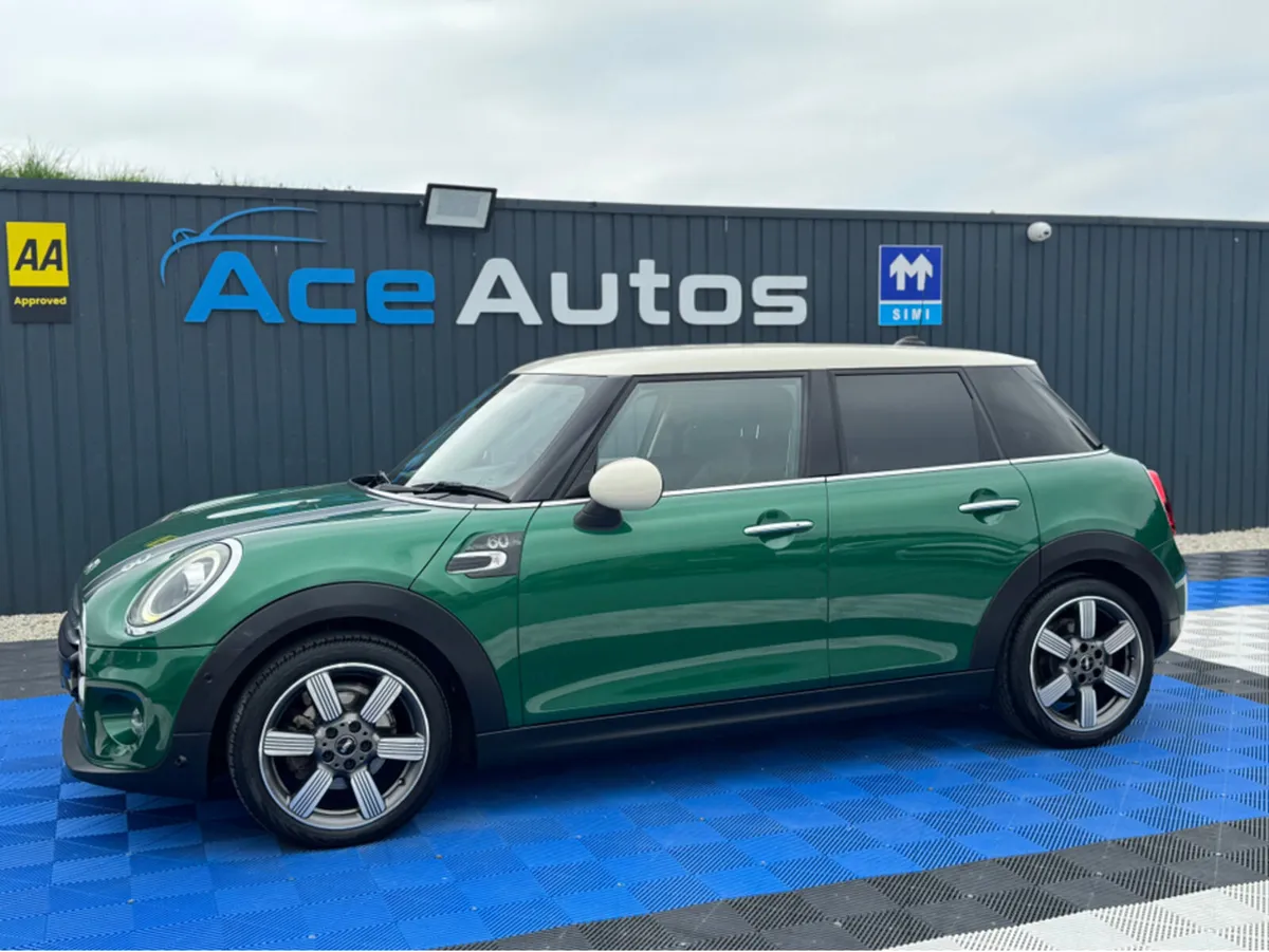 Mini Cooper ***DEPOSIT TAKEN*** 60TH EDT - 1.5 DIE - Image 3