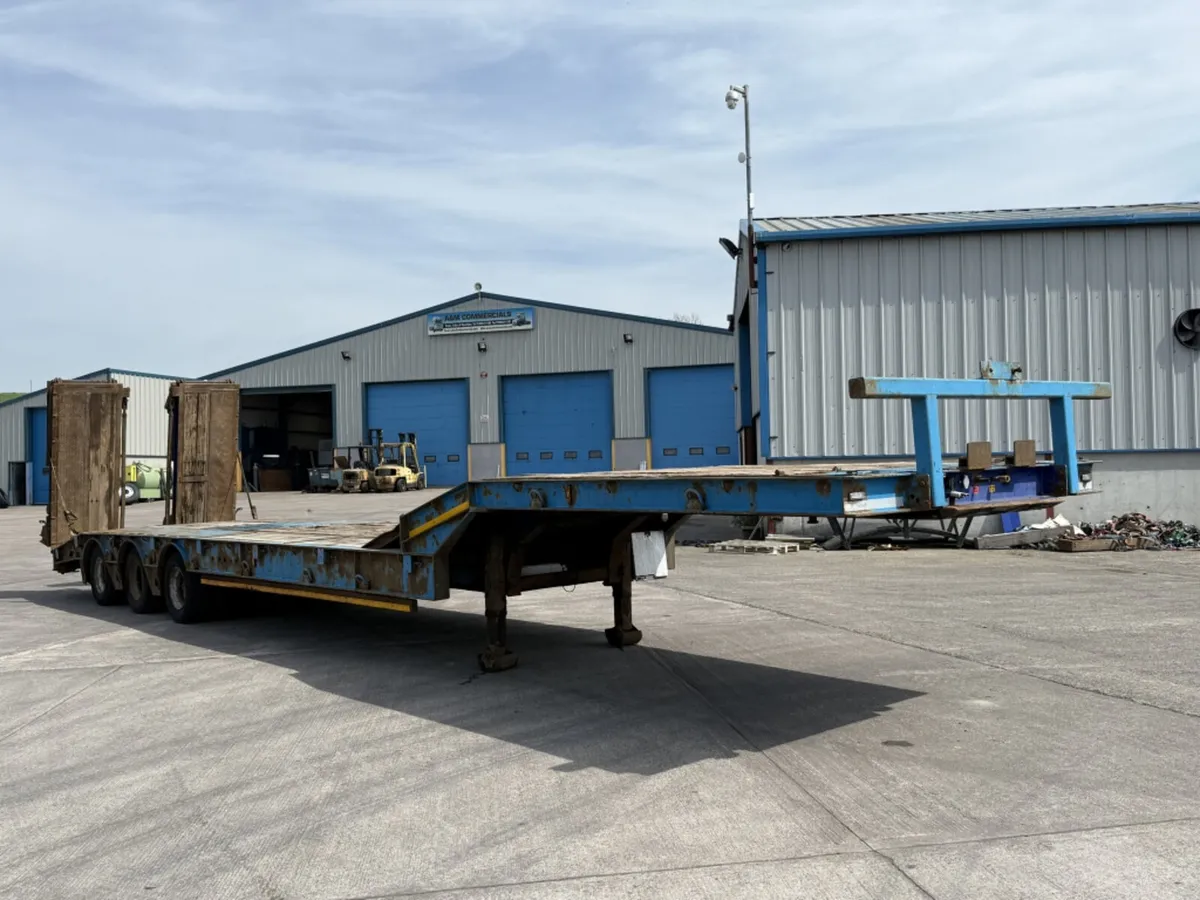 2008 CHIEFTAIN 45FT LOWLOADER - Image 1