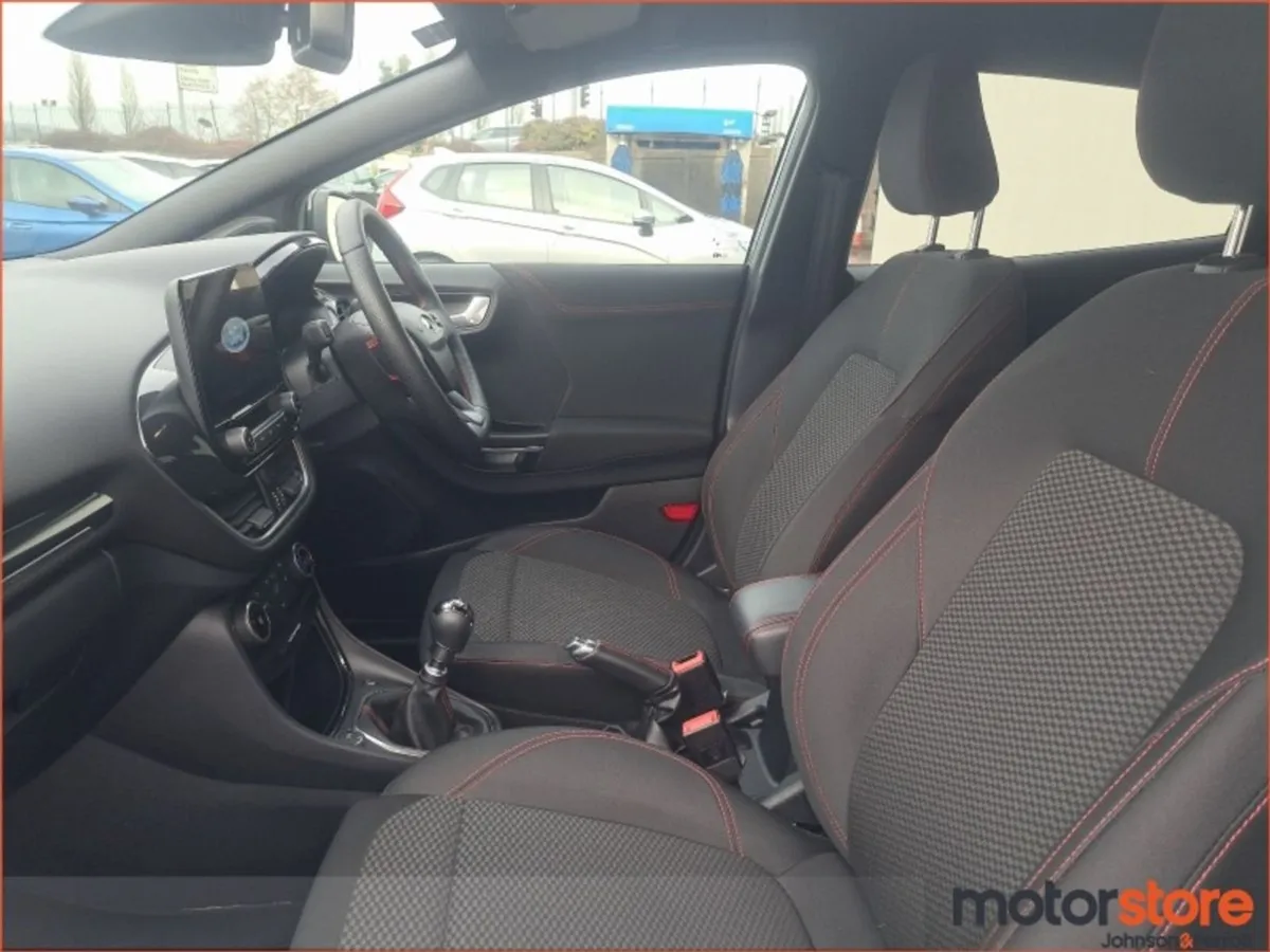 Ford Puma St-line 1.0 Petrol. ONE Owner From New - Image 4