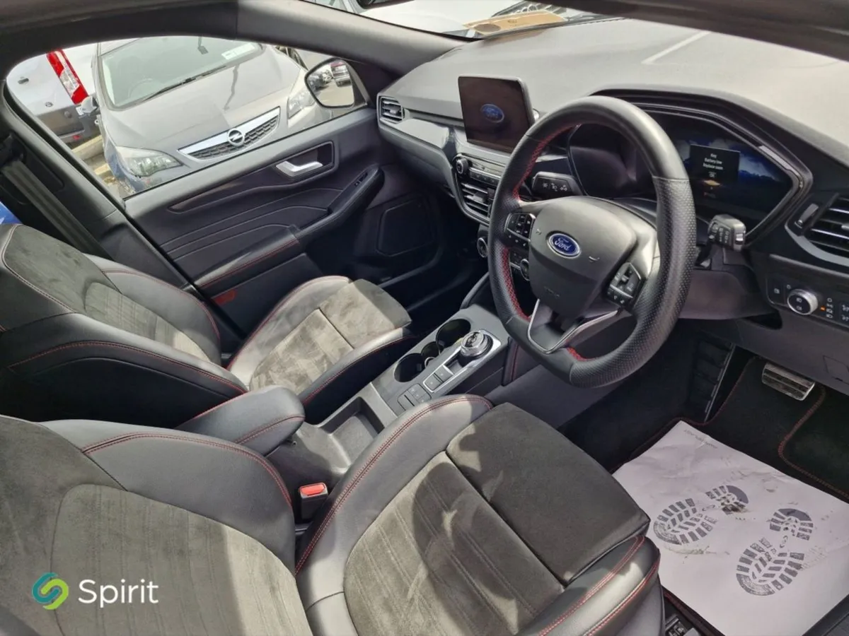 Ford Kuga 2.5 Duratec 225PS Phev St-line Auto - Image 4