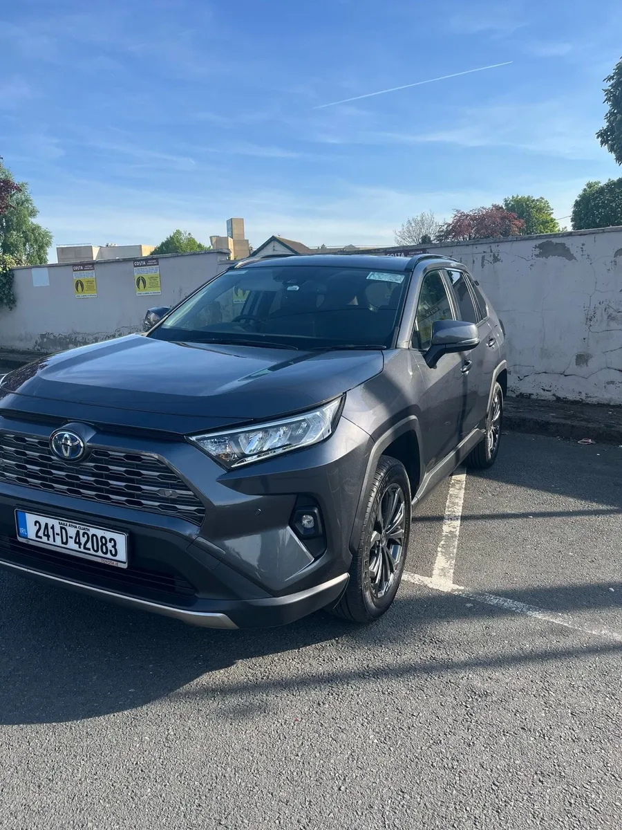 Toyota RAV4 SOL 2024 - Image 2