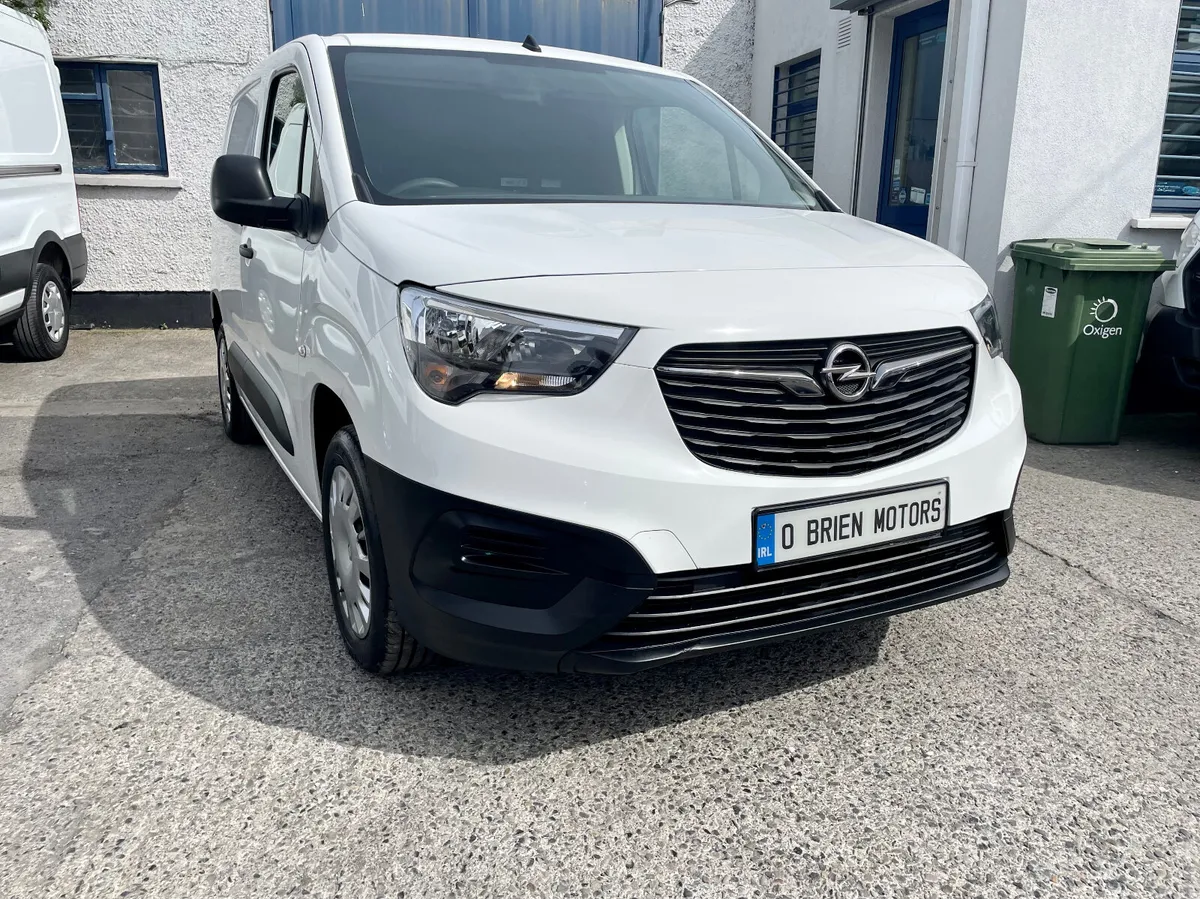 Opel Combo L1H1 Edition 1.5CDTI 100PS SWB,2022 - Image 1