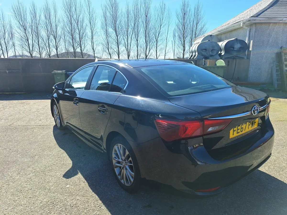 Toyota Avensis 2017 - Image 4