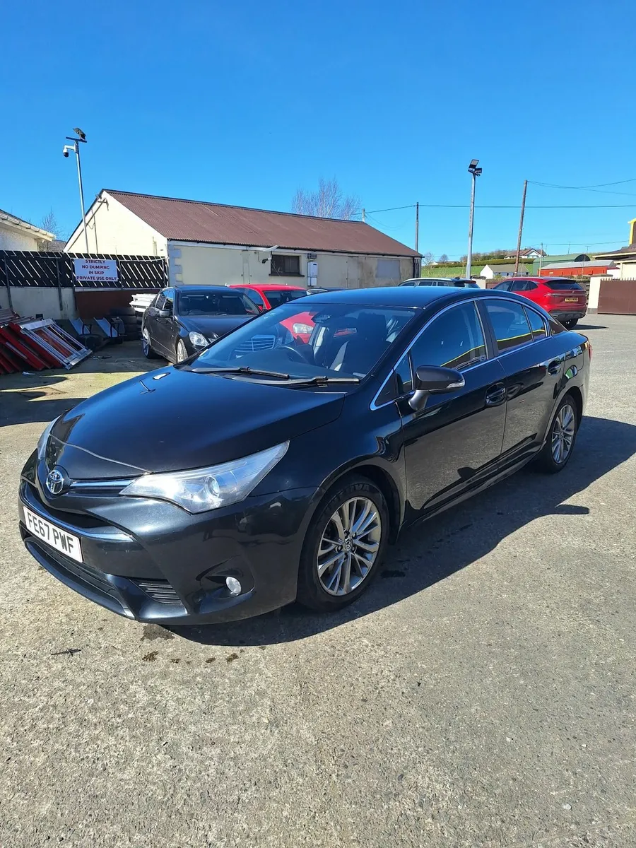 Toyota Avensis 2017 - Image 2