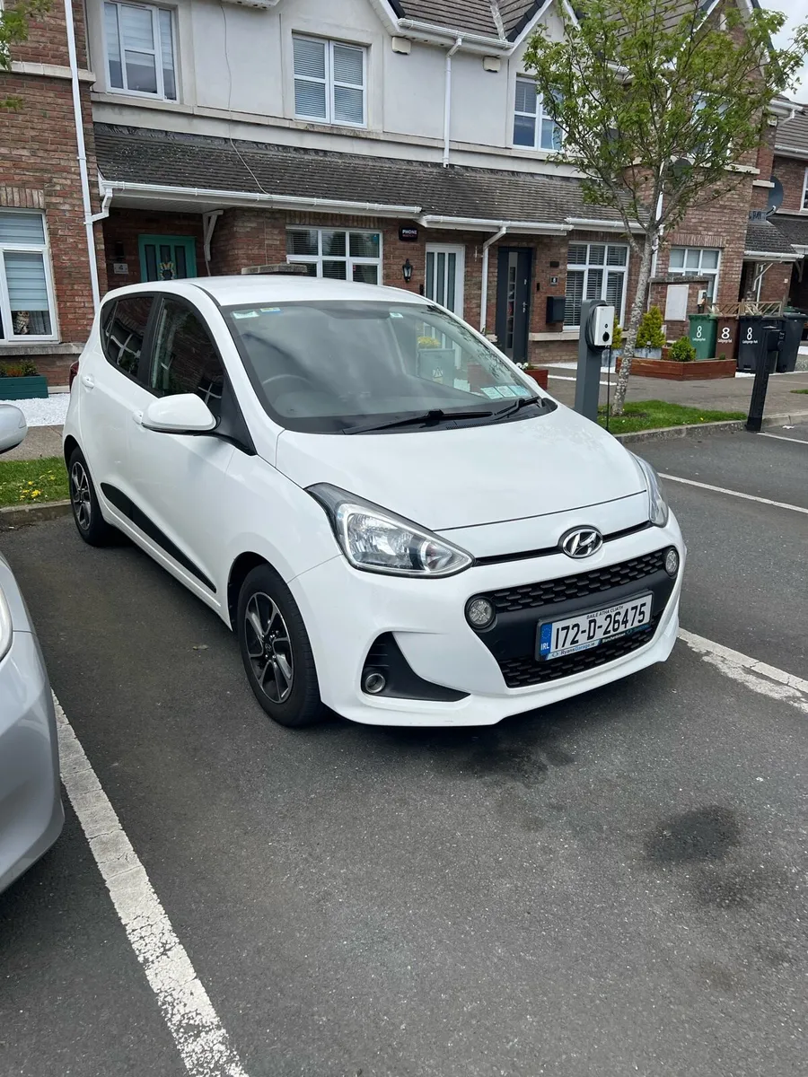 Hyundai i10 Premium - Image 3