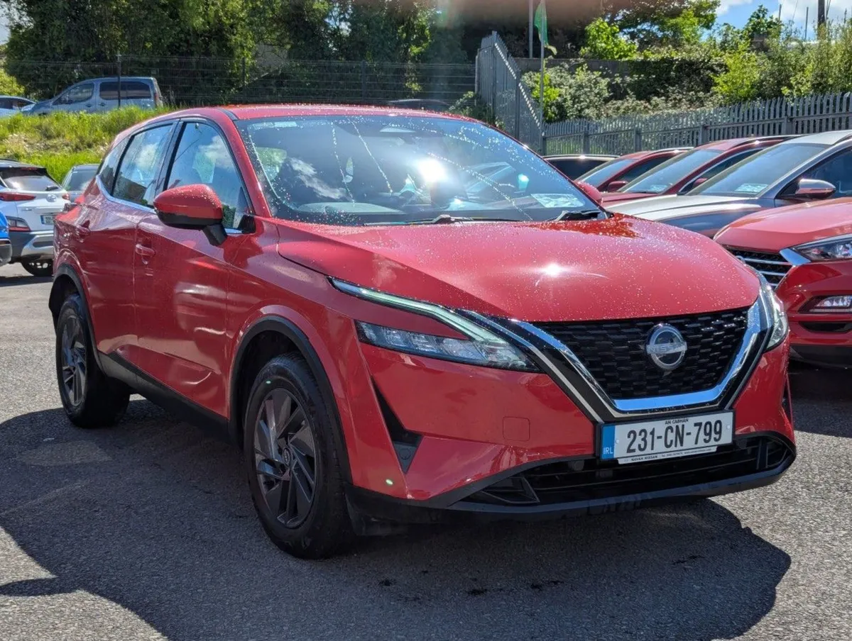 Nissan QASHQAI 1.3i M/hyb SV Auto  just IN - Image 1