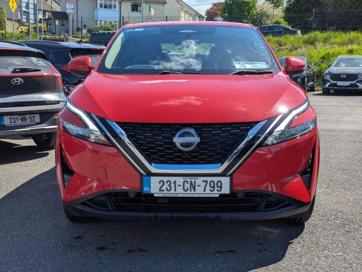 Nissan QASHQAI 1.3i M/hyb SV Auto  just IN - Image 2