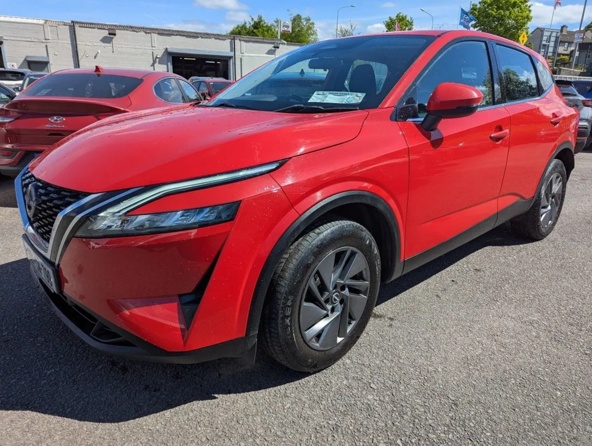 Nissan QASHQAI 1.3i M/hyb SV Auto  just IN - Image 3