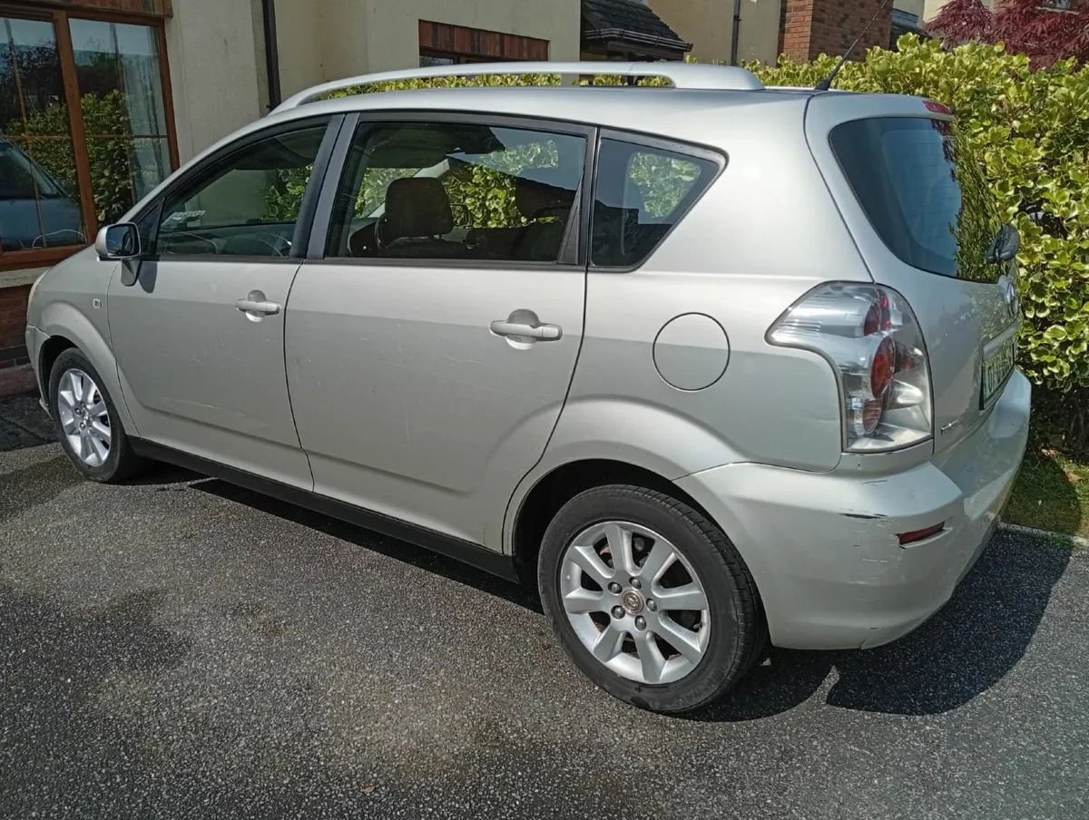 Toyota Corolla 2007 - Image 2