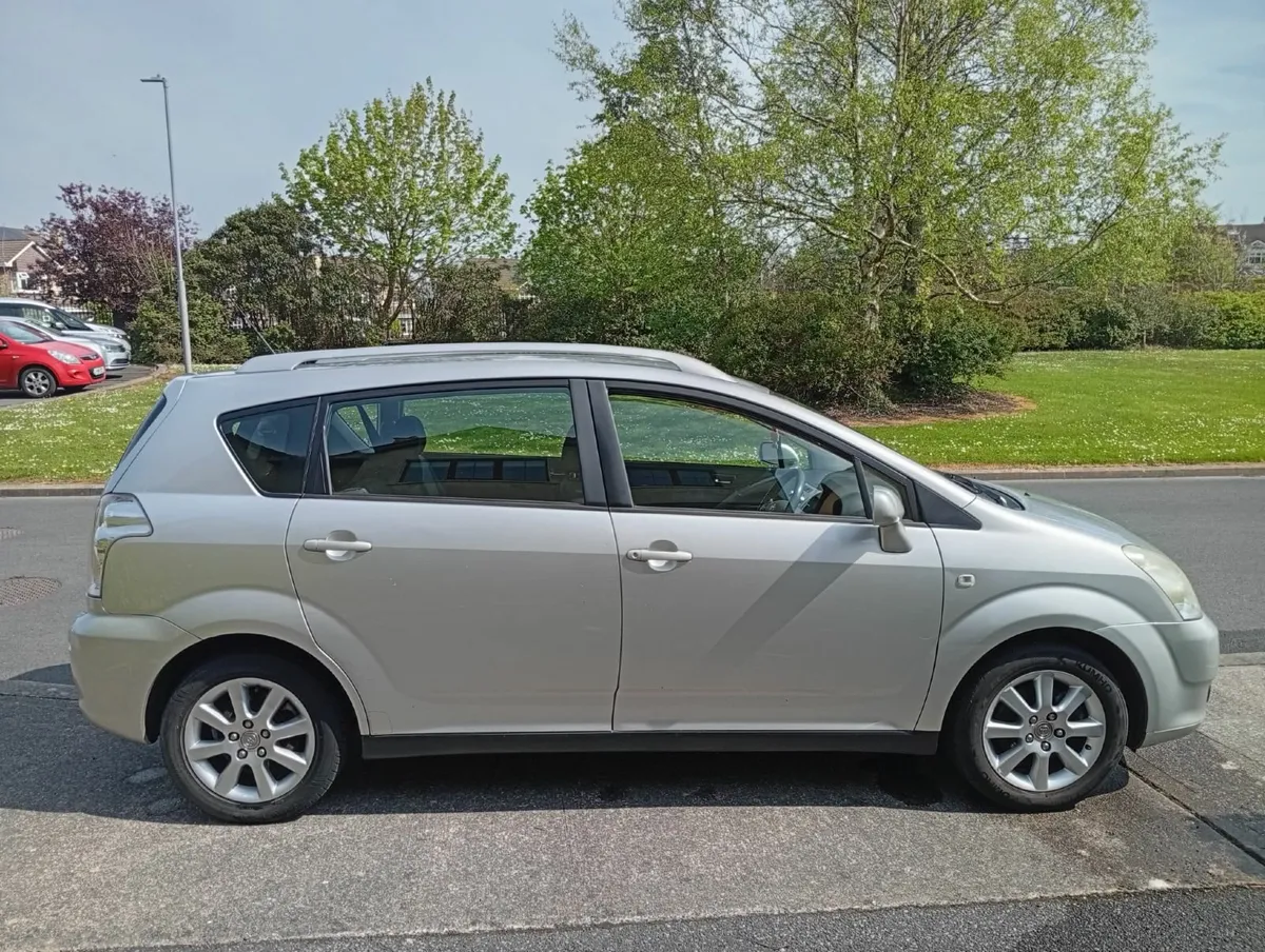 Toyota Corolla 2007 - Image 1