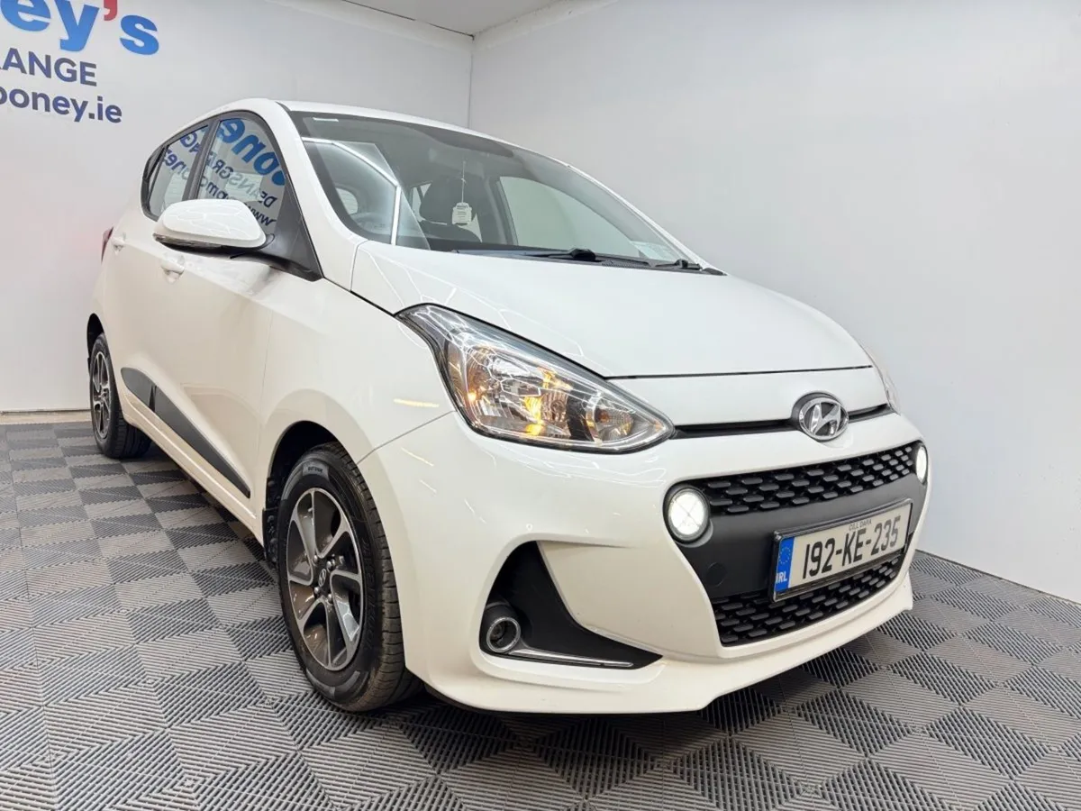 Hyundai i10 1.0 Deluxe - Image 4