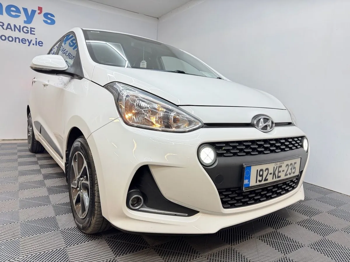 Hyundai i10 1.0 Deluxe - Image 3