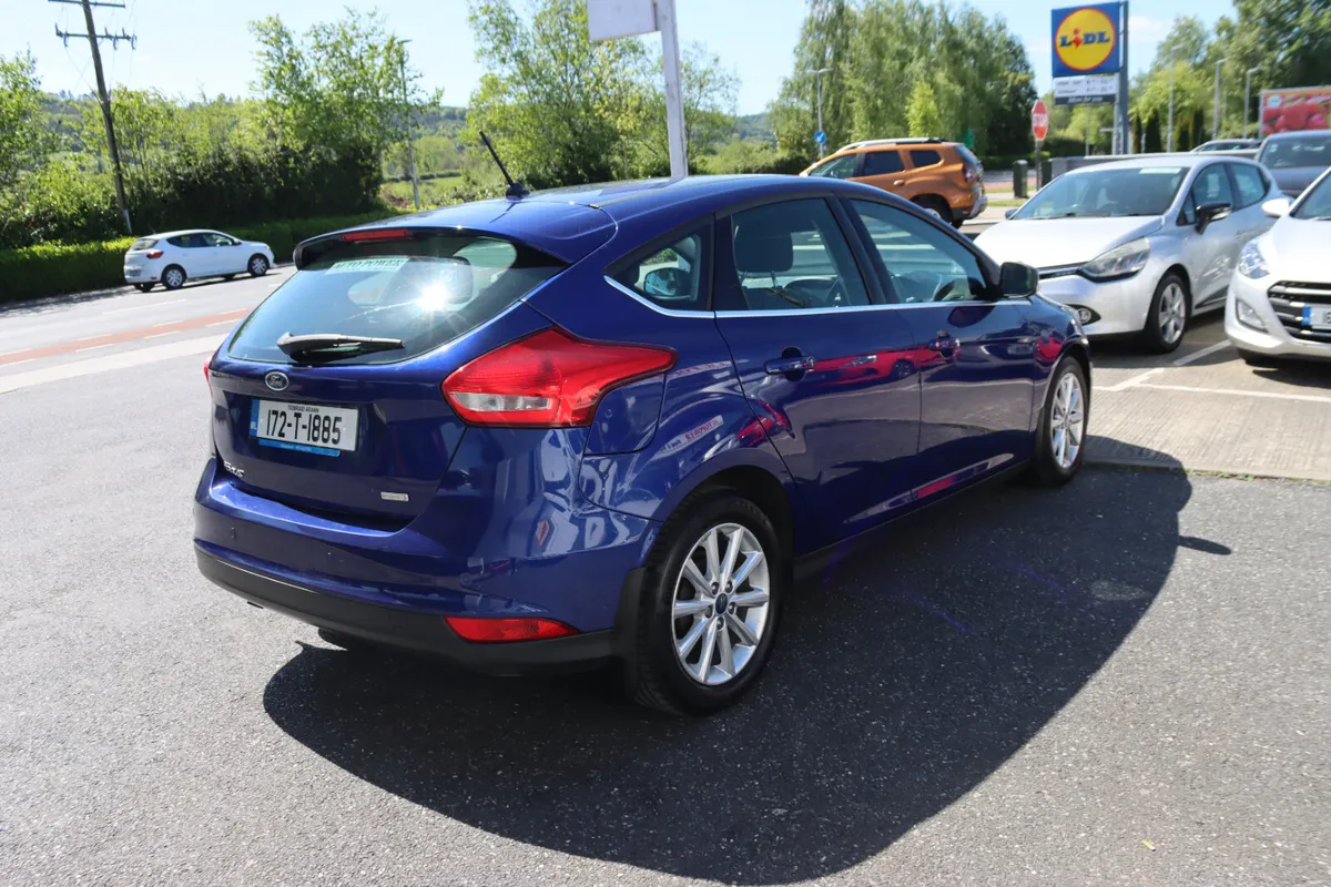 2017 Ford Focus Titanium 1.0 Ecoboost 5-dr Petrol - Image 3