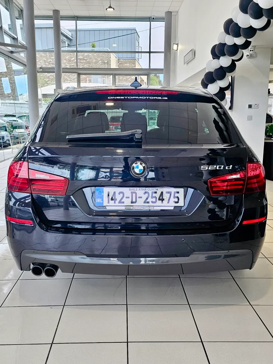 142 BMW 520d F11 MSPORT ESTATE AUTO (HUGE SPEC) - Image 4