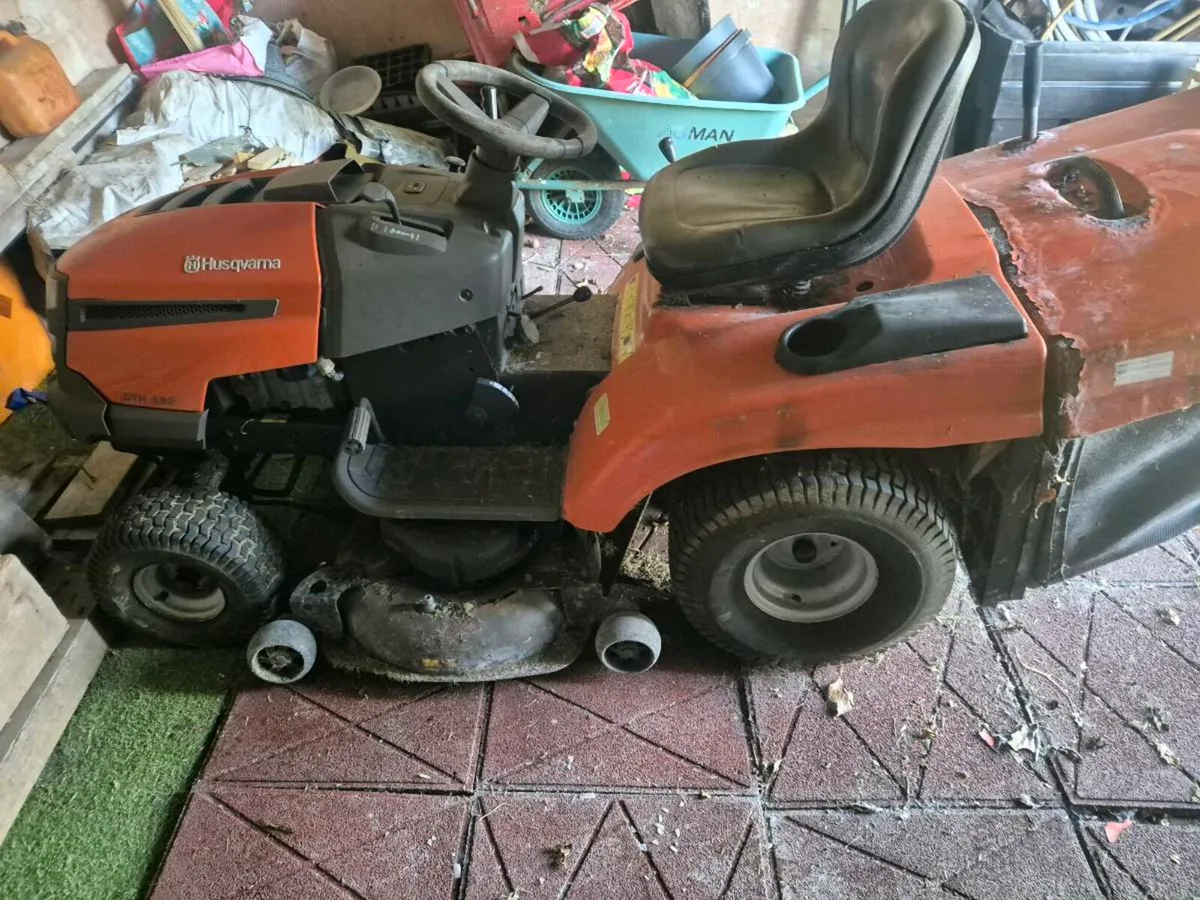 Husqvarna Ride on Lawnmower - Image 1