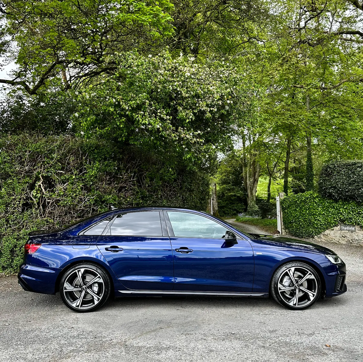 2022 (221) Audi A4 S-LINE BLACK EDITION 35TDI *TE - Image 2