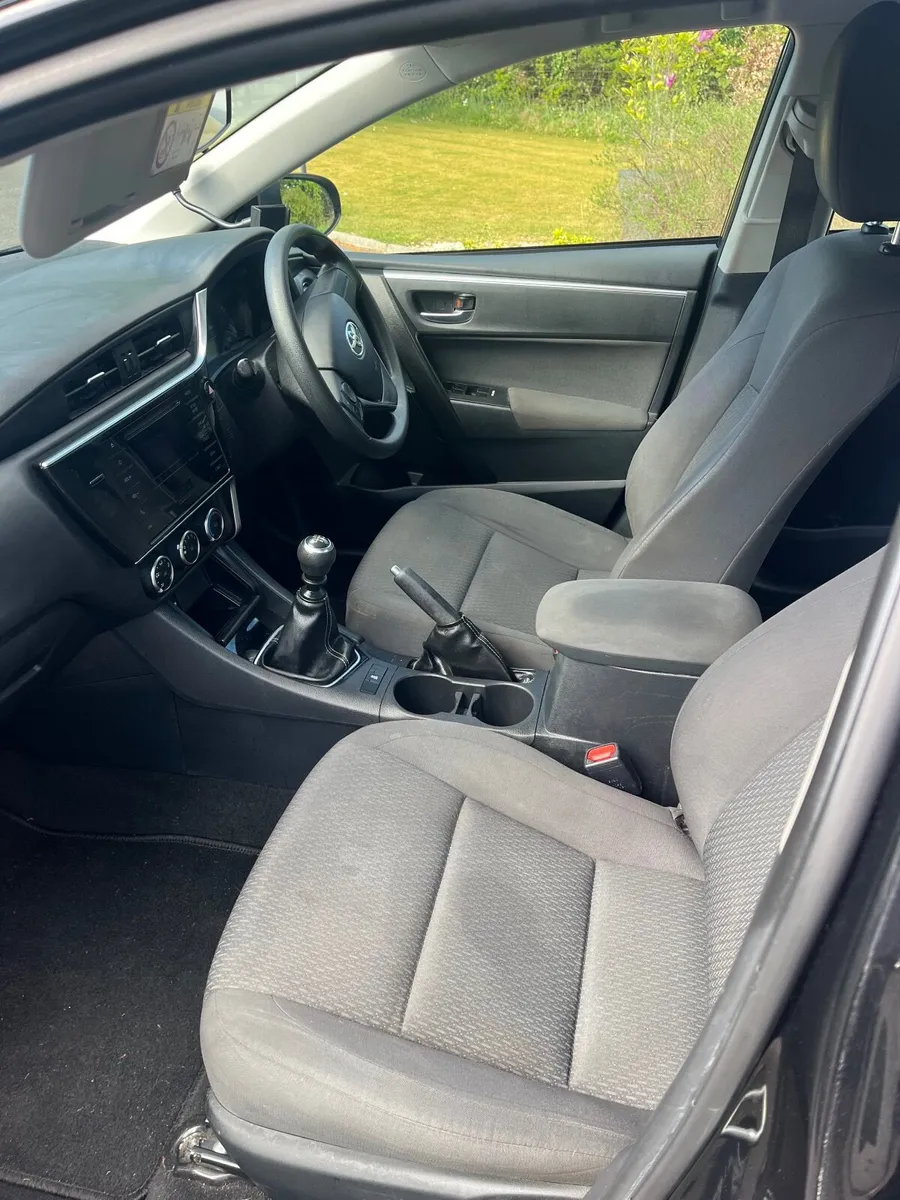 Toyota Corolla 2018 - Image 4