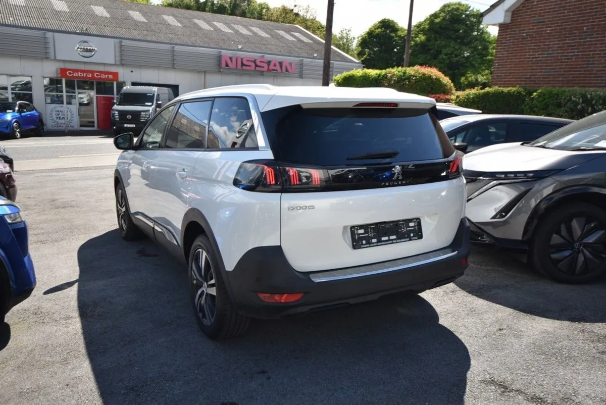 Peugeot 5008 7 Seat Automatic Allure Premium 1.5h - Image 4