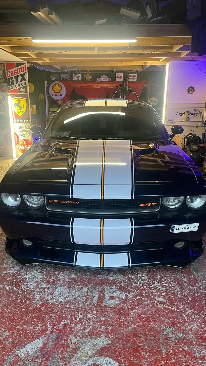 Dodge challenger 6.4 V8 - Image 3