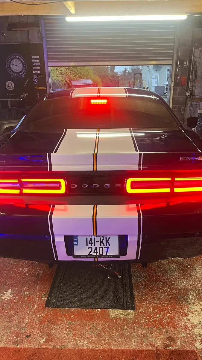 Dodge challenger 6.4 V8 - Image 4