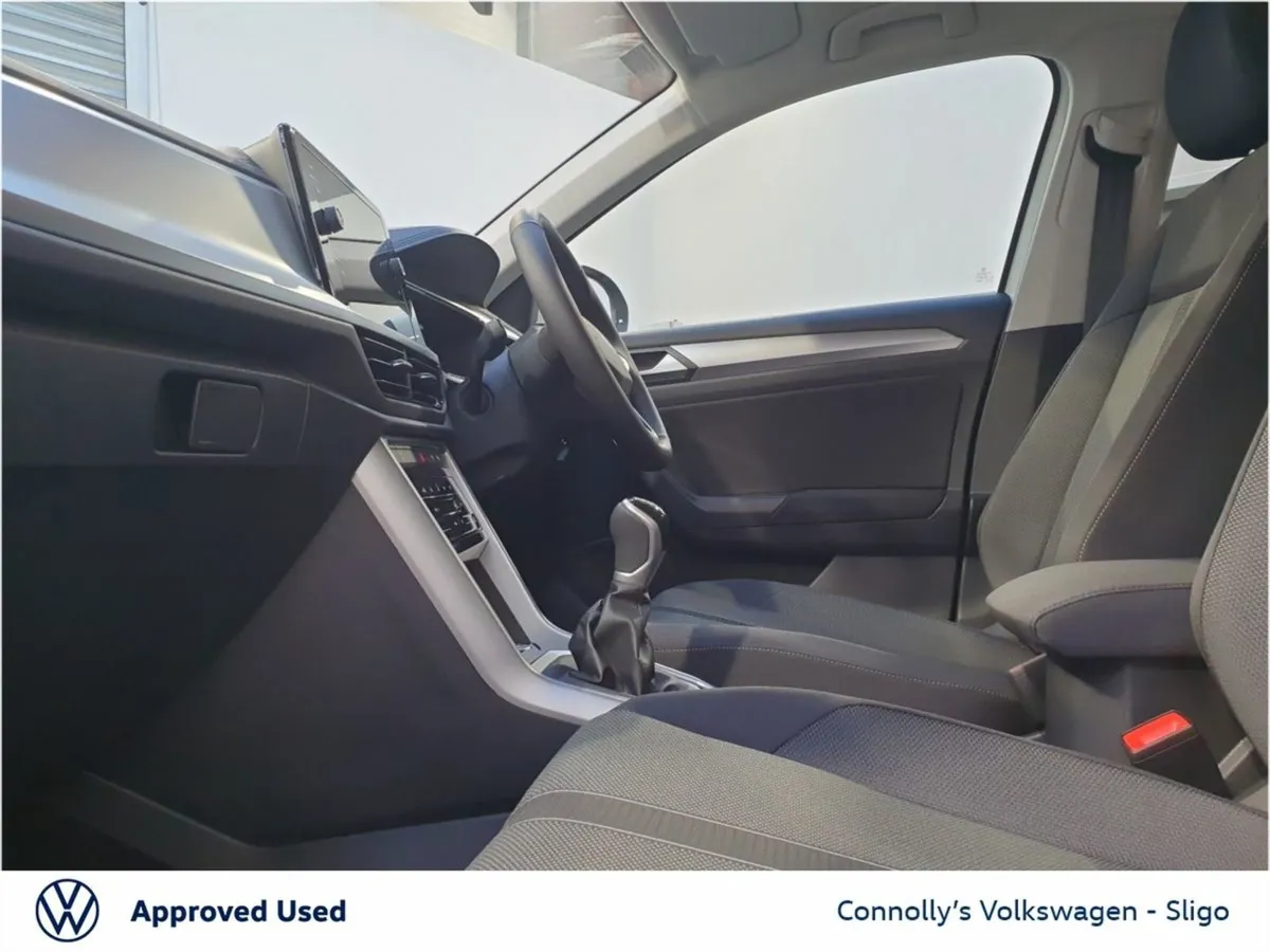 Volkswagen T-Roc Edition 75 2.0tdi 116HP - Image 4