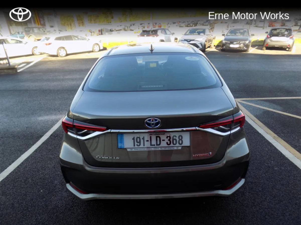 Toyota Corolla COROLLA HYBRID LUNA SAL - Image 4
