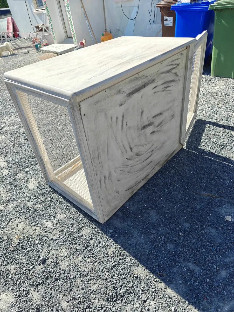 Dog cage - Image 1